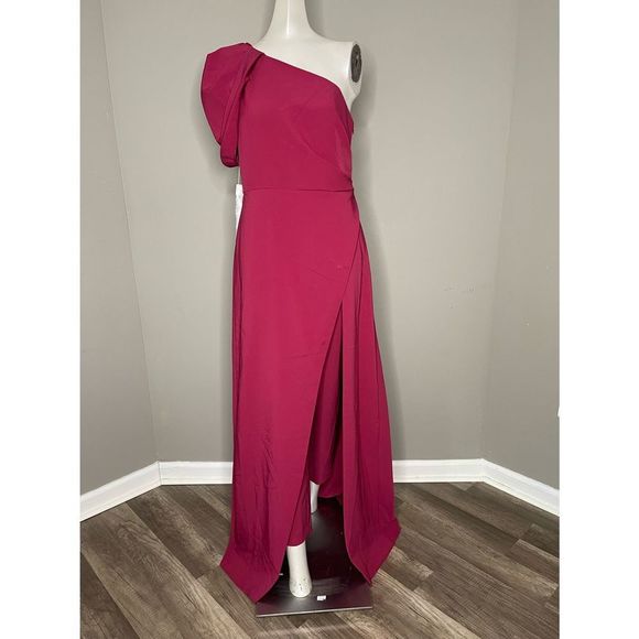 Kay Unger
Stretch Crepe Bijou Jumpsuit - Picture 5 of 9